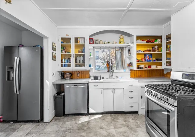 Photo 4 of Single family home for sale at 16 Berry Ct, Milford, NH 03055 | MLS# 5116221 | Listing updated on 2026-10-30