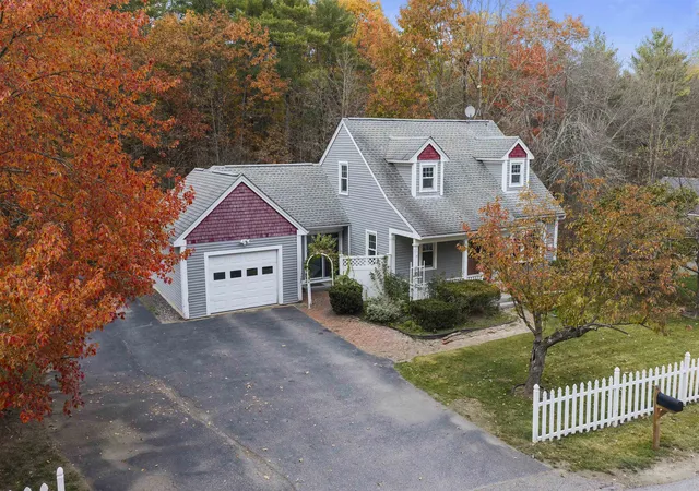 Photo 1 of Single family home for sale at 15 Gary Ln, Exeter, NH 03833 | MLS# 5116249 | Listing updated on 2026-10-30