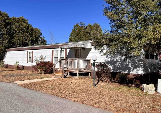 Photo 1 of Manufactured home for sale at 93 Riverledge Dr, Goffstown, NH 03045 | MLS# 5116252 | Listing updated on 2026-10-29