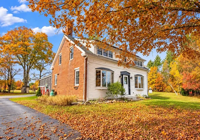 Single family home for sale at 131 Clement Rd, Rollinsford, NH 03869 | MLS# 5116262