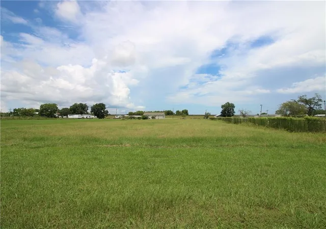 Homes for sale in Buras, LA | Hwy 23 To The Mississippi River (parcel 1611067), Buras, LA 70041 | MLS# 2348492