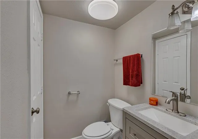 Photo 3 of Condo for sale at 4617 Yale St #B, Metairie, LA 70006 | MLS# 2447456 | Listing updated on 2026-05-01