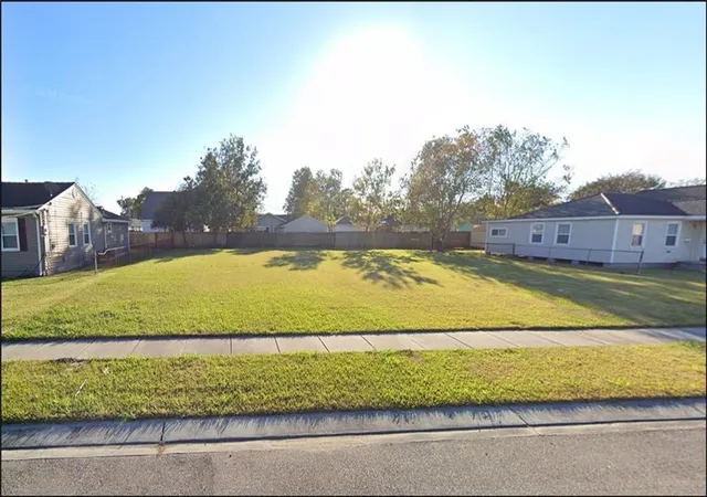 1st image of 7218 Anne St, Arabi, LA 70032 | MLS# 2496805