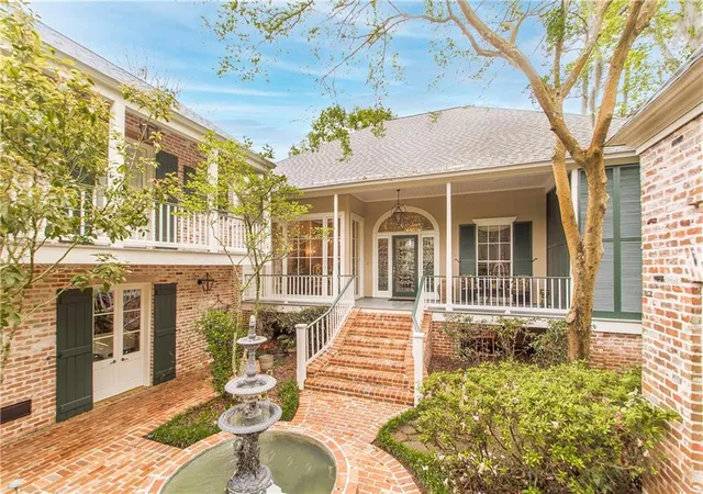 2nd image of 427 Magnolia Ln, Mandeville, LA 70471 | MLS# 2496488