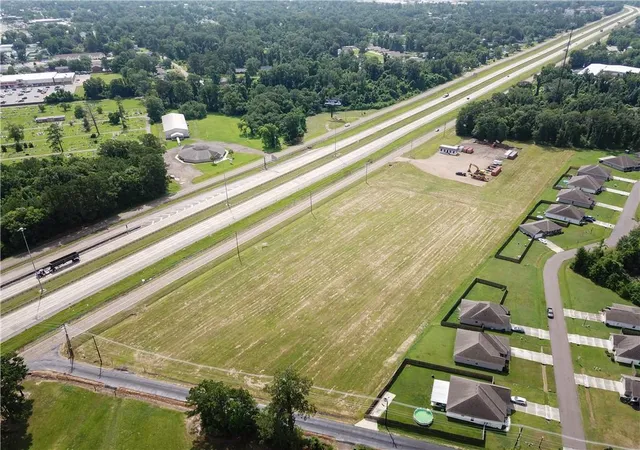 Photo 3 of Land for sale at 39599 Sw I 55 Service Rd, Ponchatoula, LA 70454 | MLS# 2501342 | Listing updated on 2026-04-30