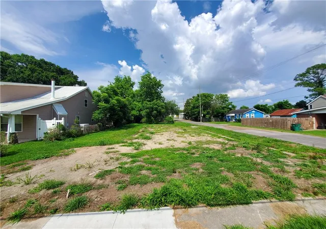 Land for sale at 201 Newman Ave, New Orleans, LA 70121 | MLS# 2502312 | Listing updated on 2025-05-17
