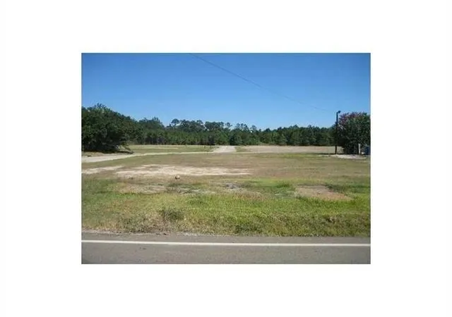 Photo 3 of Land for sale at Pelican Park Dr Dr, Ponchatoula, LA 70454 | MLS# 2337773 | Listing updated on 2026-04-20