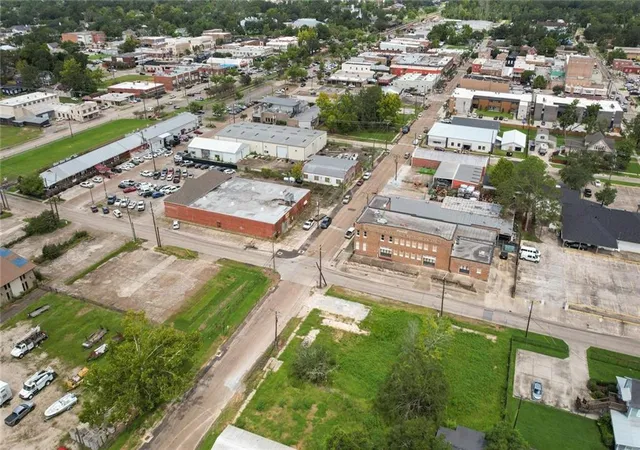 4th image of 401 S Cypress St, Hammond, LA 70401 | MLS# 2369089