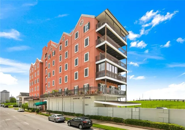 Condominium at 330 Morgan St #401, New Orleans, LA 70114 | MLS# 2390479 | | Sold on 2023-12-29