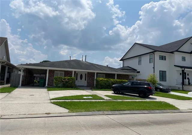 1st image of 751 Terry Pkwy, Gretna, LA 70056 | MLS# 2401992