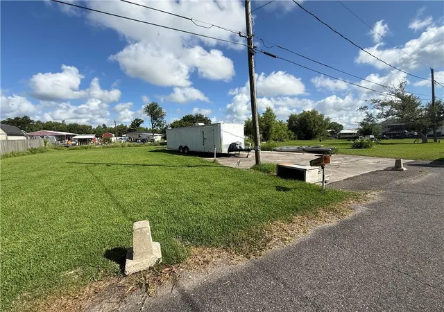 Photo 2 of Land for sale at 231 Cypress Dr, Des Allemands, LA 70030 | MLS# 2418291 | Listing updated on 2026-07-30