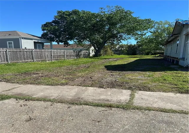 2nd image of 1015 Derbigny St, Gretna, LA 70053 | MLS# 2440781