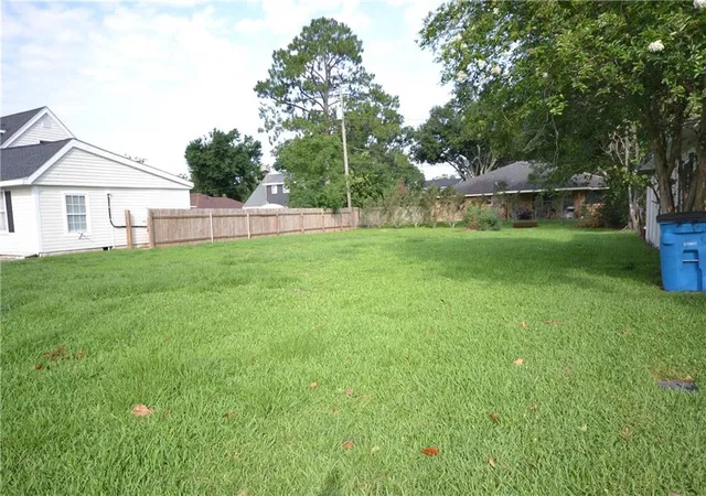 Homes for sale in Destrehan, LA | 247 Murray Hill Dr, Destrehan, LA 70047 | MLS# 2450866