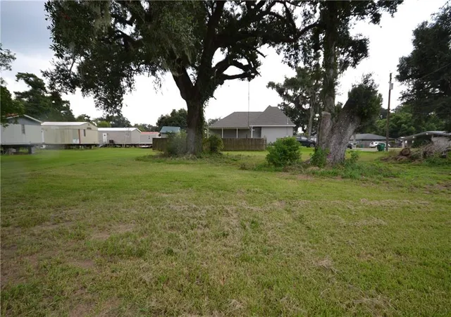 Homes for sale in Des Allemands, LA | 101 Mitchell Ln, Des Allemands, LA 70030 | MLS# 2464892
