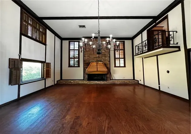 Photo 3 of Single family home for sale at 5025 Tartan Dr, Metairie, LA 70003 | MLS# 2468574 | Listing updated on 2026-06-22