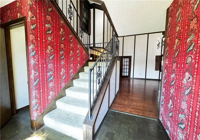 Photo 4 of Single family home for sale at 5025 Tartan Dr, Metairie, LA 70003 | MLS# 2468574 | Listing updated on 2026-06-22