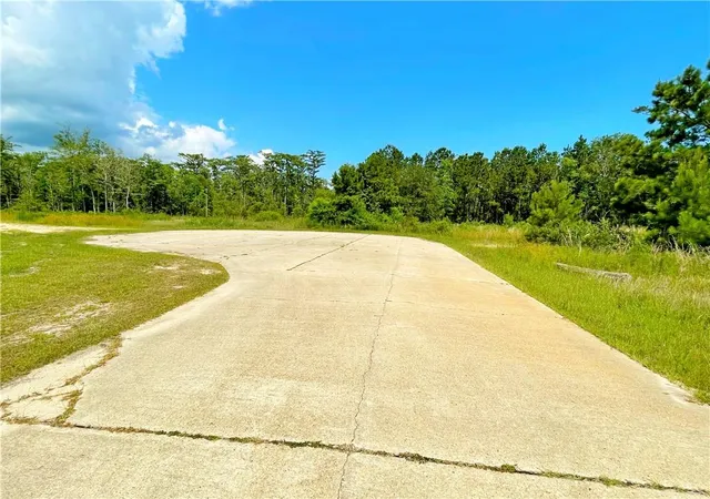 Photo 2 of Sale Pending at 1008 Natalie Ct, Slidell, LA 70461 | MLS# 2469243 | Listing updated on 2026-06-24