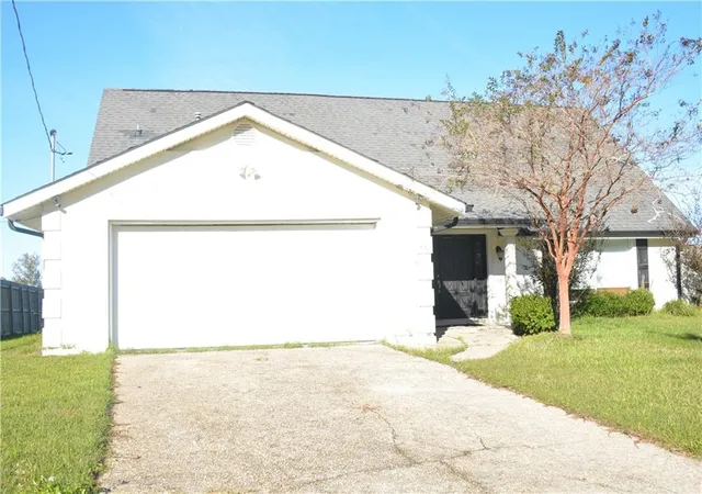 Homes for sale in Slidell, LA | 3065 S Palm Dr, Slidell, LA 70458 | MLS# 2478864