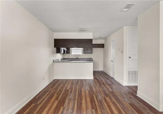 Photo 3 of House for sale at 300 Duke Dr, Kenner, LA 70065 | MLS# 2480816 | Listing updated on 2026-07-27