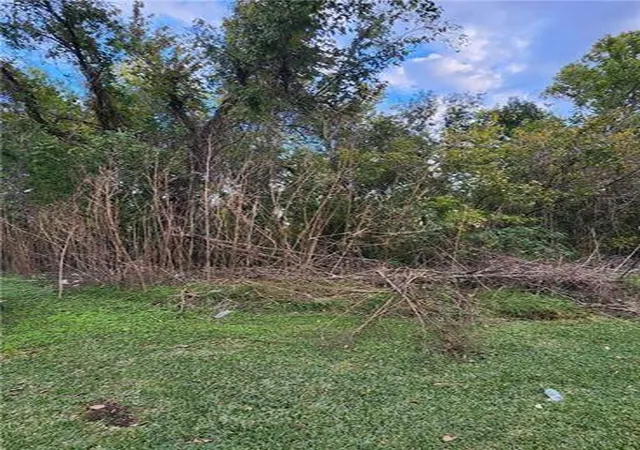 Photo 3 of Land for sale at 125 Lakewood Dr, Luling, LA 70070 | MLS# 2481313 | Listing updated on 2026-06-04
