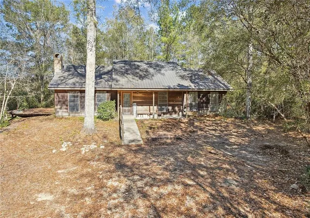Homes for sale in Folsom, LA | 102 Chenel St, Folsom, LA 70437 | MLS# 2479315
