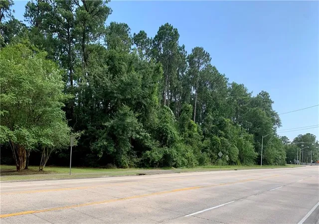 Photo 3 of Land for sale at 950 Robert Blvd, Slidell, LA 70458 | MLS# 2484733 | Listing updated on 2026-06-24