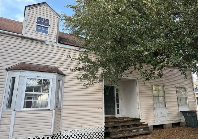 1st image of 136 38 Cherokee St, New Orleans, LA 70118 | MLS# 2484877