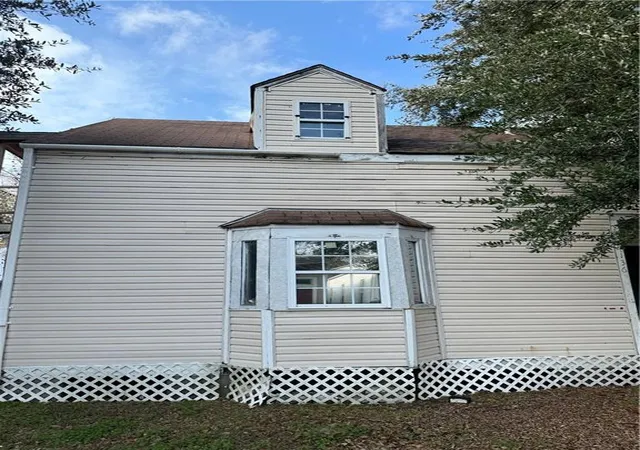 2nd image of 136 38 Cherokee St, New Orleans, LA 70118 | MLS# 2484877