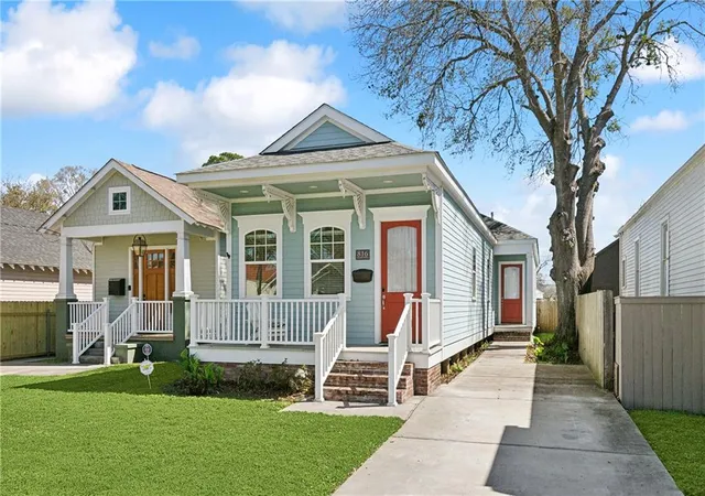 2nd image of 816 Monroe St, Gretna, LA 70053 | MLS# 2490900