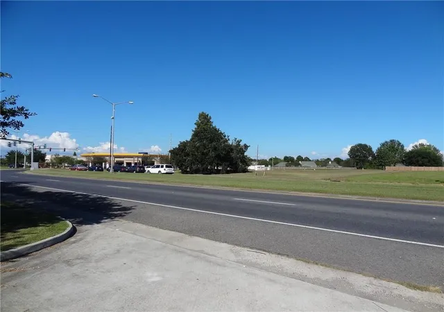 Photo 2 of Land for sale at Belle Terre Blvd, Laplace, LA 70068 | MLS# 2493291 | Listing updated on 2026-03-17