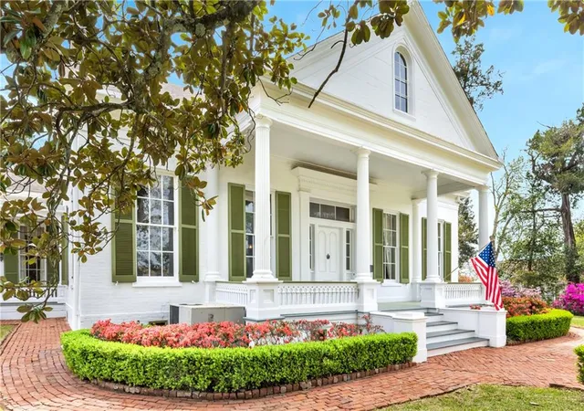 Homes for sale in Natchez, MS | 701 N Union St, Natchez, MS 39120 | MLS# 2494146