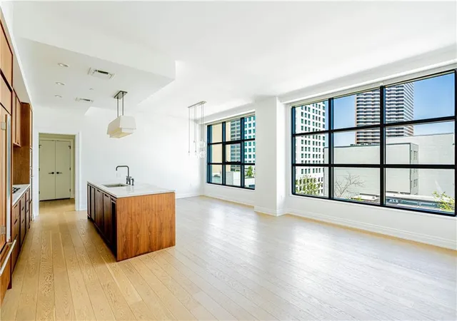 3rd image of 1001 Julia St #6D, New Orleans, LA 70113 | MLS# 2495898