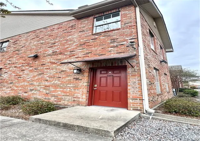 Photo 1 of Townhouse for sale at 900 Dean Lee Dr #1408, Baton Rouge, LA 70820 | MLS# 2495985 | Listing updated on 2026-07-17