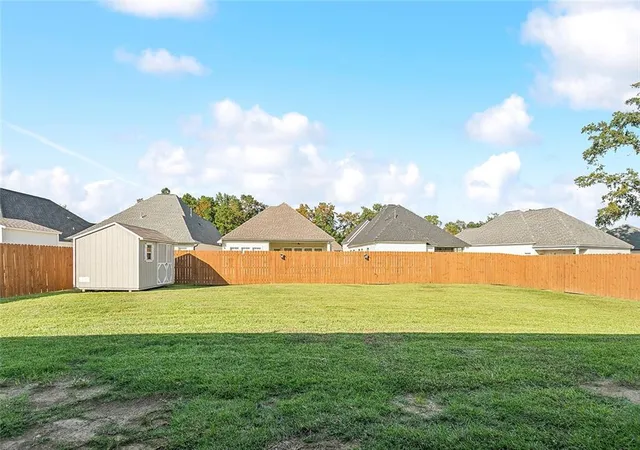 Photo 25 of Single family home for sale at 4073 Oak Bnd Ln, Madisonville, LA 70447 | MLS# 2496521 | Listing updated on 2026-04-14