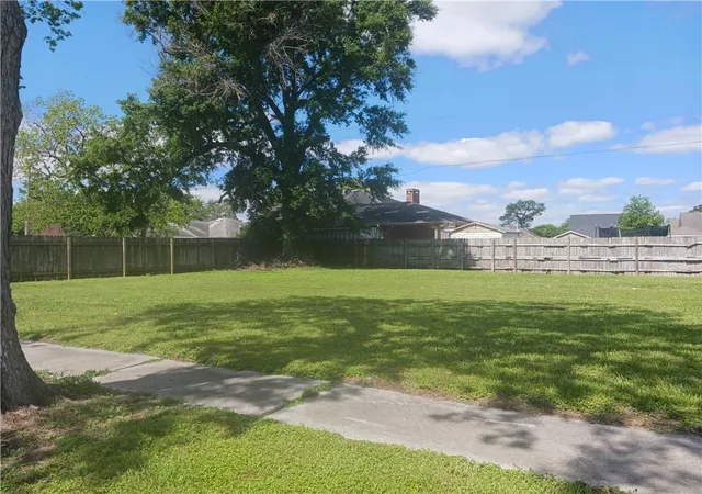 Photo 2 of Land for sale at 3104 Rosetta Dr, Chalmette, LA 70043 | MLS# 2496644 | Listing updated on 2026-09-28