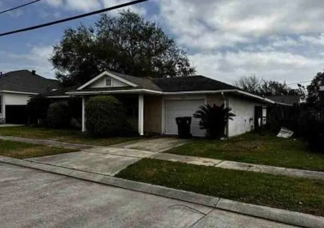 3rd image of 2809 Rosetta Dr, Chalmette, LA 70043 | MLS# 2497509