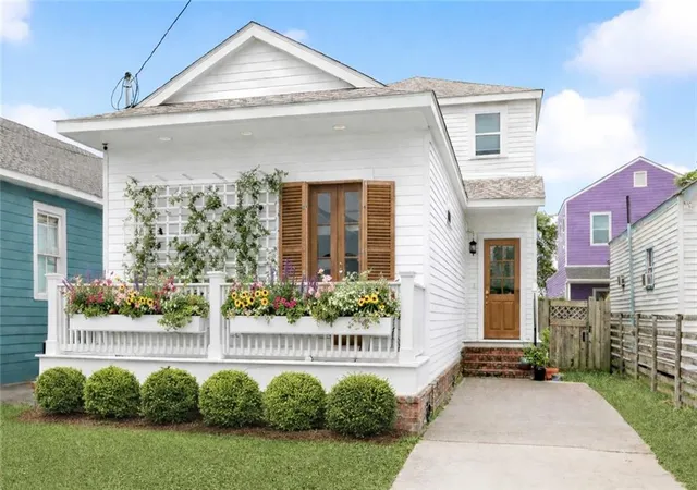 Homes for sale in New Orleans, LA | 2536 Saint Ann St, New Orleans, LA 70119 | MLS# 2498531