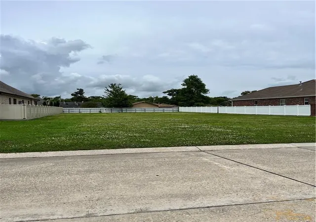 Homes for sale in Meraux, LA | 3104 Rue Marcelle Dr, Meraux, LA 70075 | MLS# 2499855