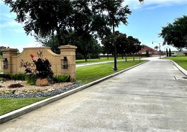 Homes for sale in Meraux, LA | 3104 Rue Marcelle Dr, Meraux, LA 70075 | MLS# 2499855