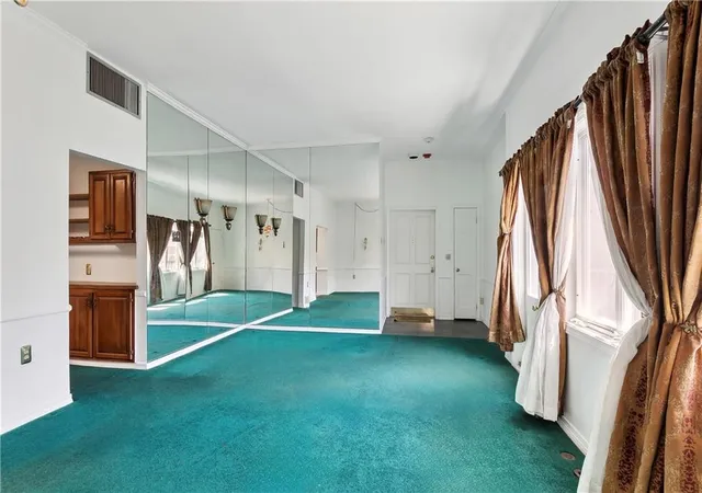 Photo 3 of Condominium at 412 Dauphine St #4A, New Orleans, LA 70112 | MLS# 2497790 | | Sold on 2026-04-29