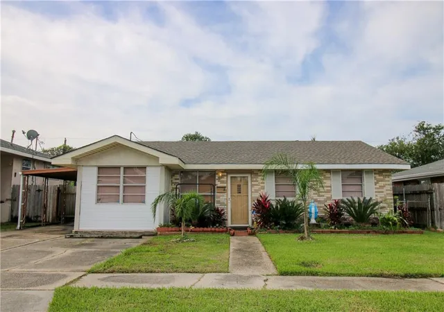 Homes for sale in Harvey, LA | 1620 Maplewood Dr, Harvey, LA 70058 | MLS# 2502029