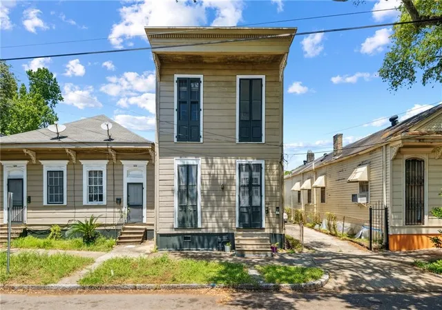 Homes for sale in New Orleans, LA | 1915 1917 Bayou Rd, New Orleans, LA 70116 | MLS# 2501302