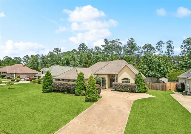 Photo 1 of Single family home for sale at 322 Palermo Dr, Slidell, LA 70458 | MLS# 2504069 | Listing updated on 2026-07-28