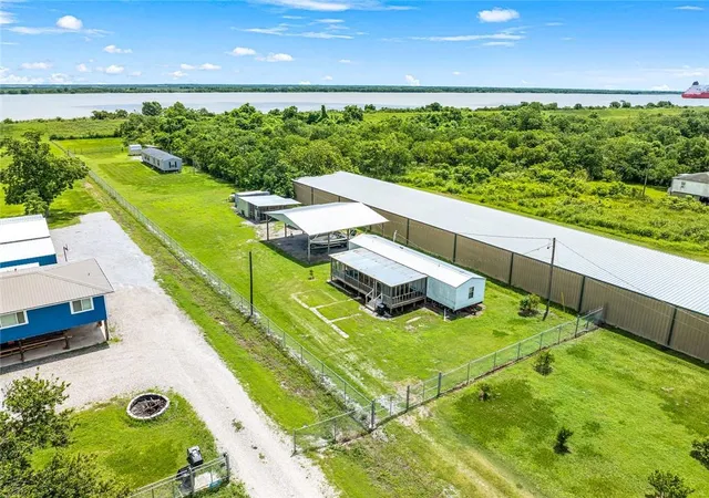 Homes for sale in Venice, LA | 41659 Hwy 23, Venice, LA 70091 | MLS# 2502431