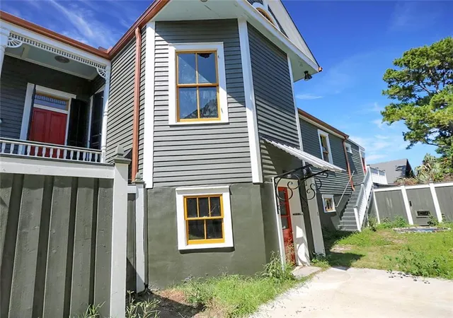 Photo 3 of Single family home for sale at 4445 Demontluzin St, New Orleans, LA 70122 | MLS# 2504194 | Listing updated on 2026-09-30