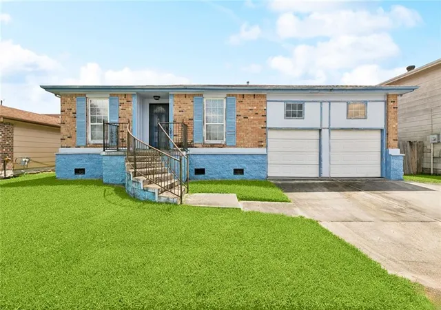 Homes for sale in Harvey, LA | 3105 Primwood Dr, Harvey, LA 70058 | MLS# 2505359