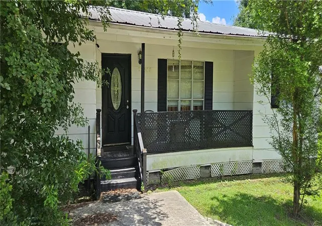 1st image of 72422 Rose St, Covington, LA 70435 | MLS# 2505845