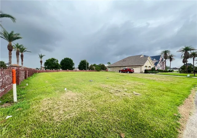 Homes for sale in New Orleans, LA | 5083 W Saint Andrews Cir, New Orleans, LA 70128 | MLS# 2507113
