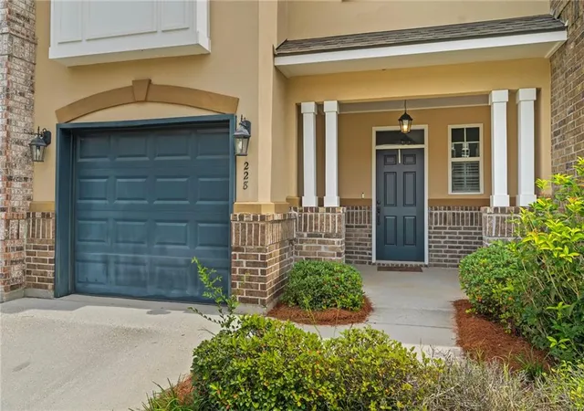 2nd image of 228 Snowy Egret Ct, Madisonville, LA 70447 | MLS# 2509398