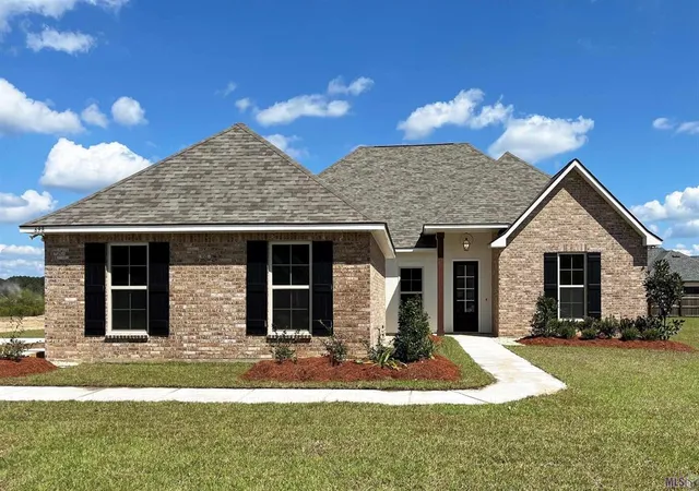 Photo 1 of Single family home for sale at 698 Elk Ridge, Covington, LA 70435 | MLS# NO2025012601 | Listing updated on 2026-09-01